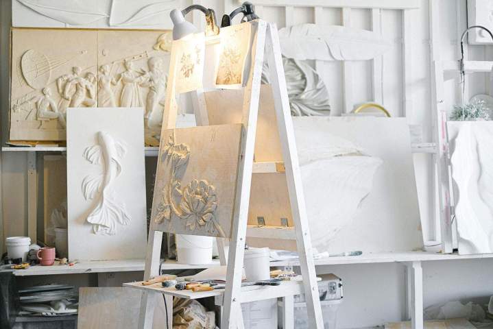 Tableau en relief en plâtre Limoges