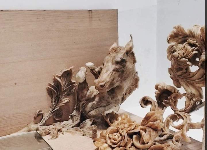 Sculpture d'un buste d'animal Limoges